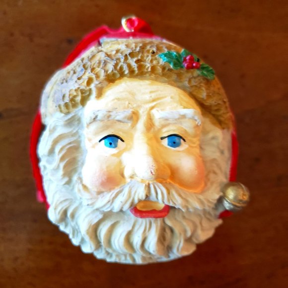 SANTA CLAUSE Hinged Ring Gift Box Ornament 1994 International Christmas - Picture 3 of 12